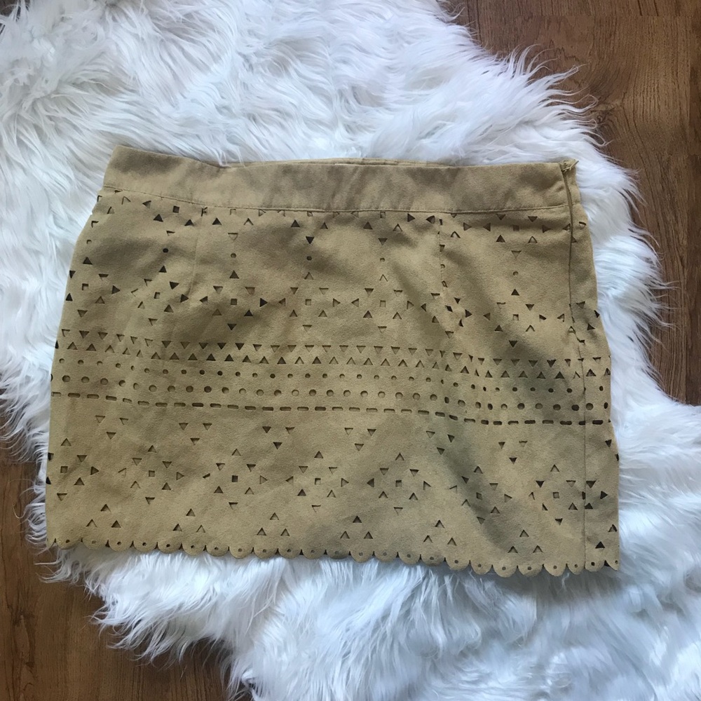 Suede Aztec Tan Skirt Size Medium